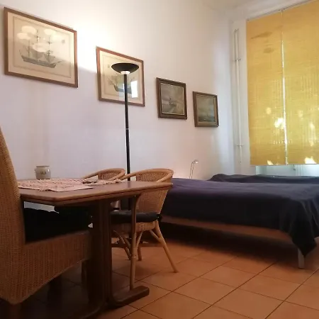 Apartamento Esmarchstr. 20